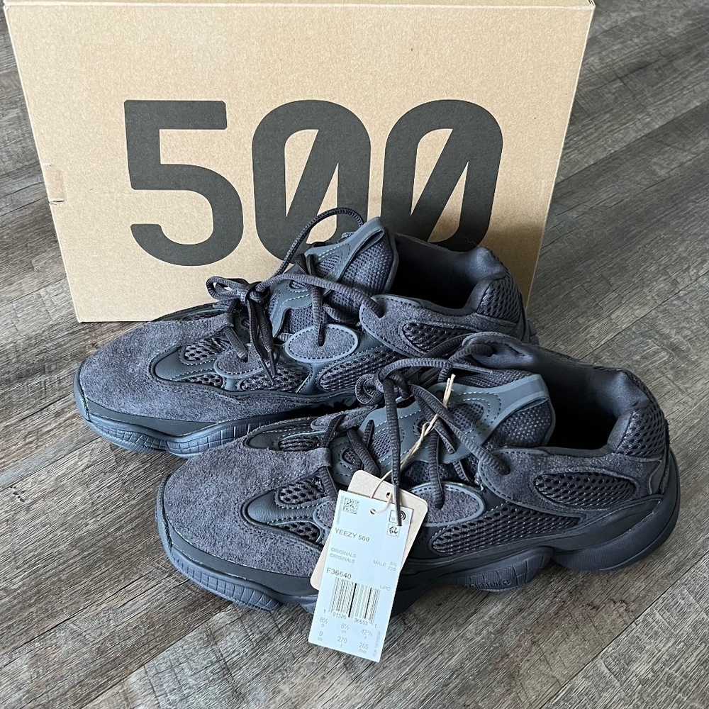 New! YEEZY 500 black sneakers, Authentic - Picture 2 of 9